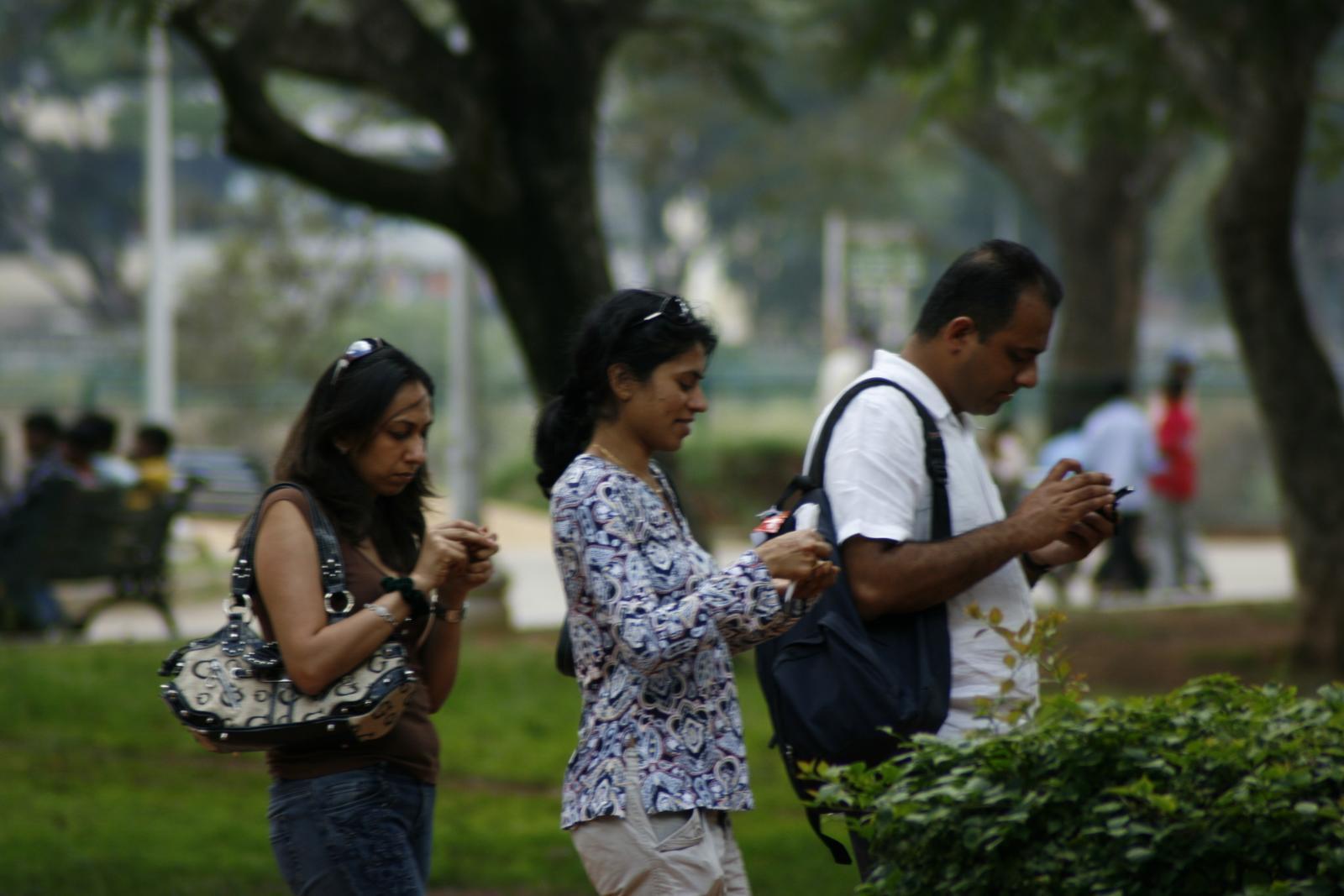 India raised import tax on smartphones