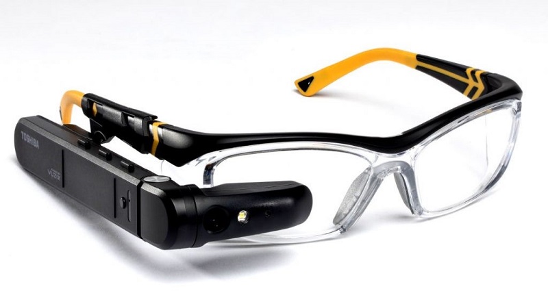 Toshiba dynaEdge AR Smart Glasses